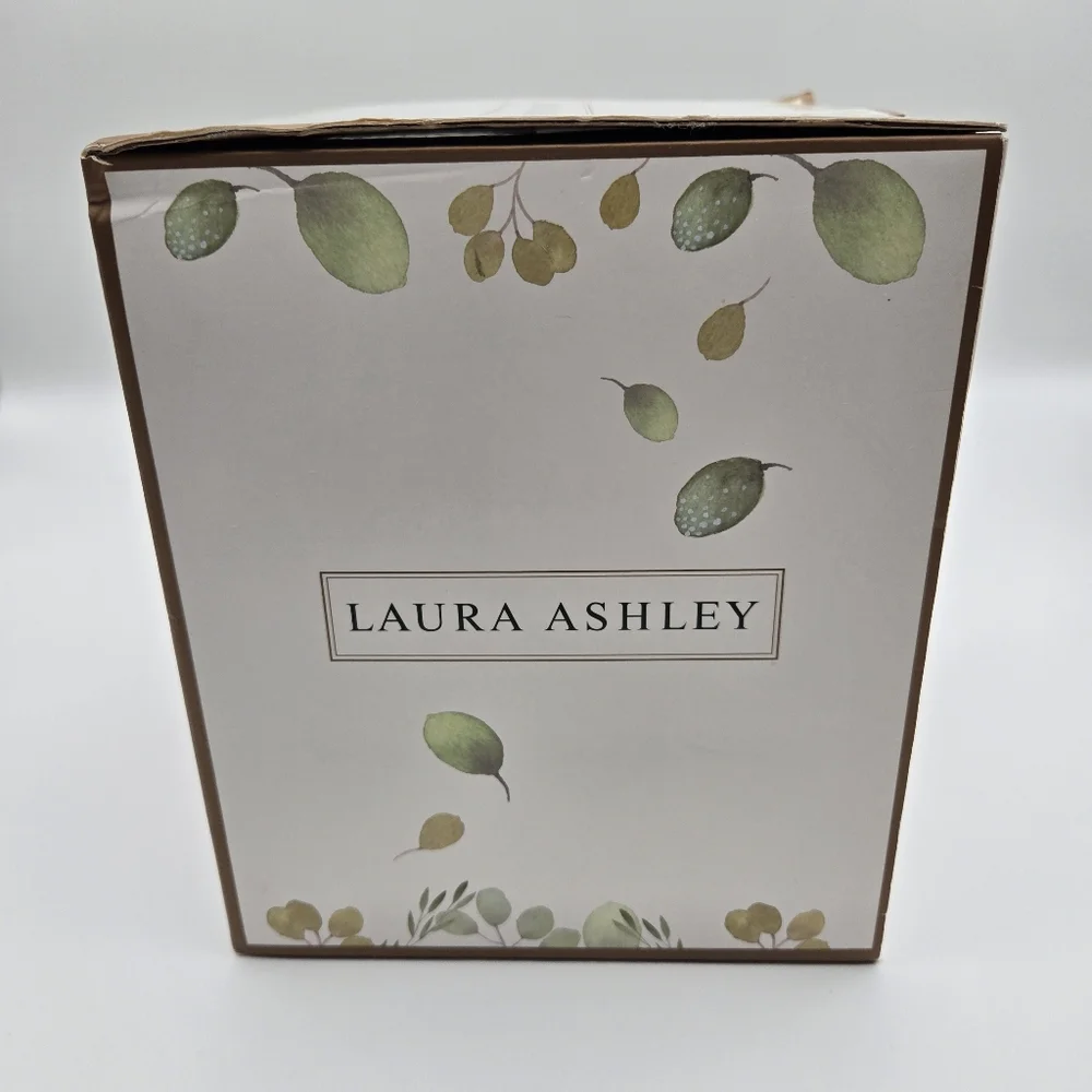 Laura Ashley 3 Piece Bottle Chiller Ice Mold